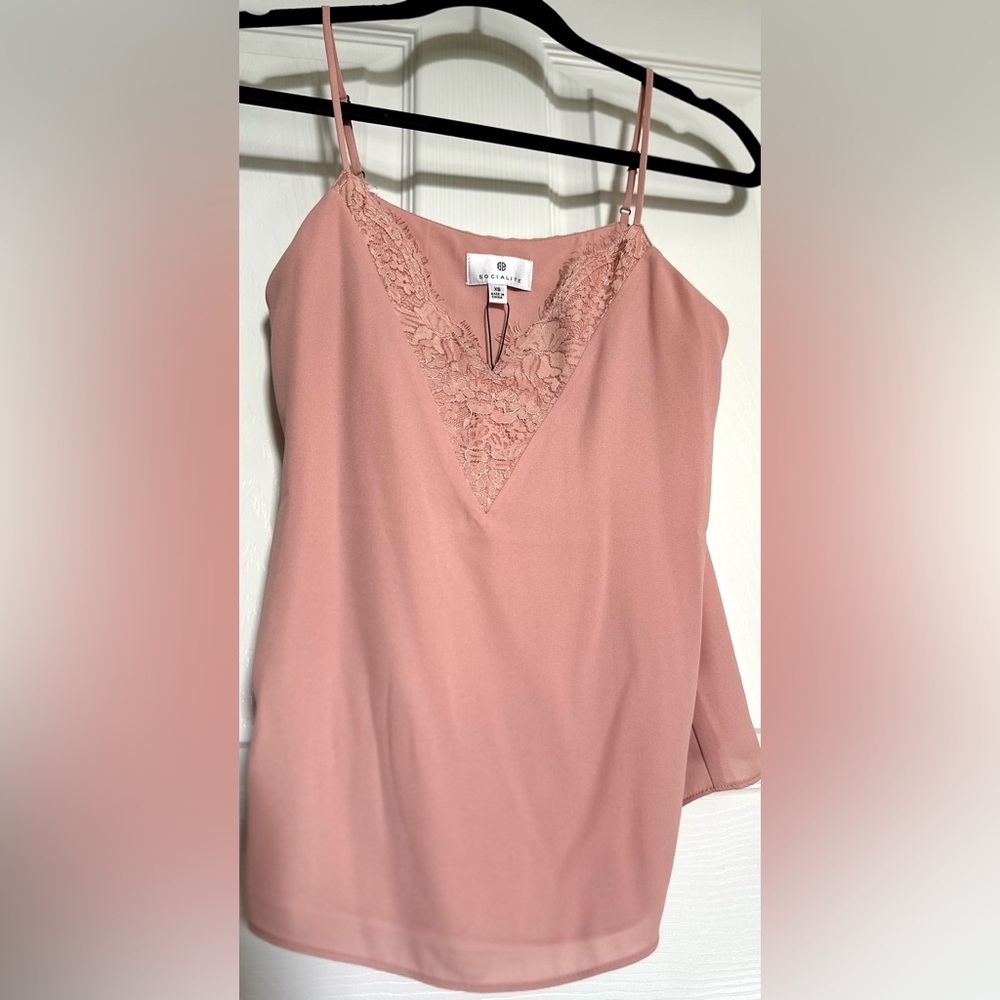 ‼️RARE‼️🎸SOCIALITE🎸🔥NWT🔥Blush Lace trim V-Neck Camisole Tank Top—XS - Picture 8 of 9